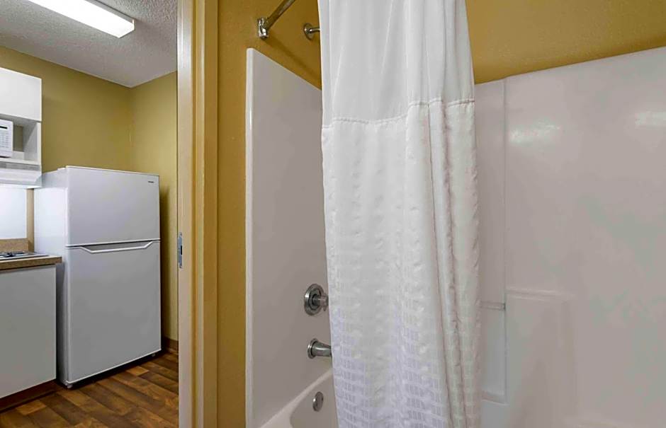 Extended Stay America Suites - Tampa - Airport - Spruce Street