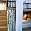 Memmoth Cafe & Hostel in Lampang