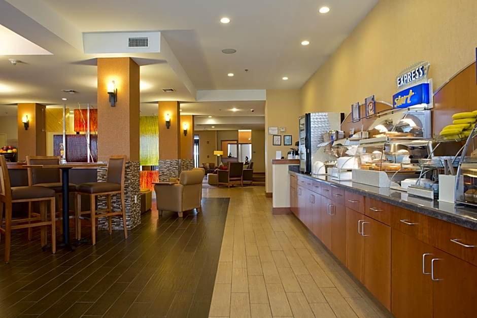 Holiday Inn Express Hotel & Suites Prattville South By IHG