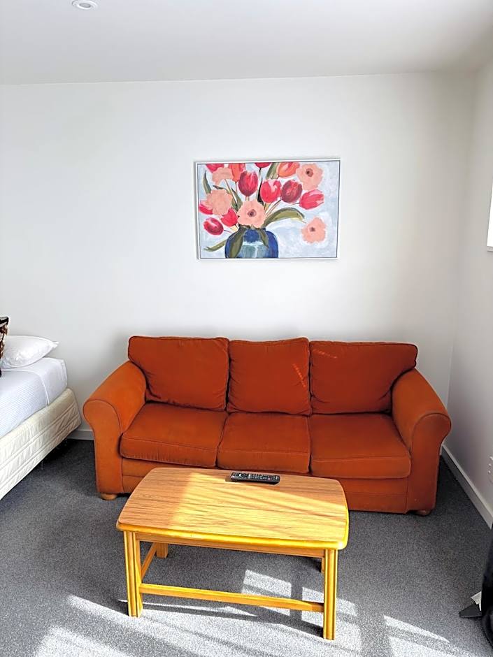 ASURE Bush Inn Court Motel