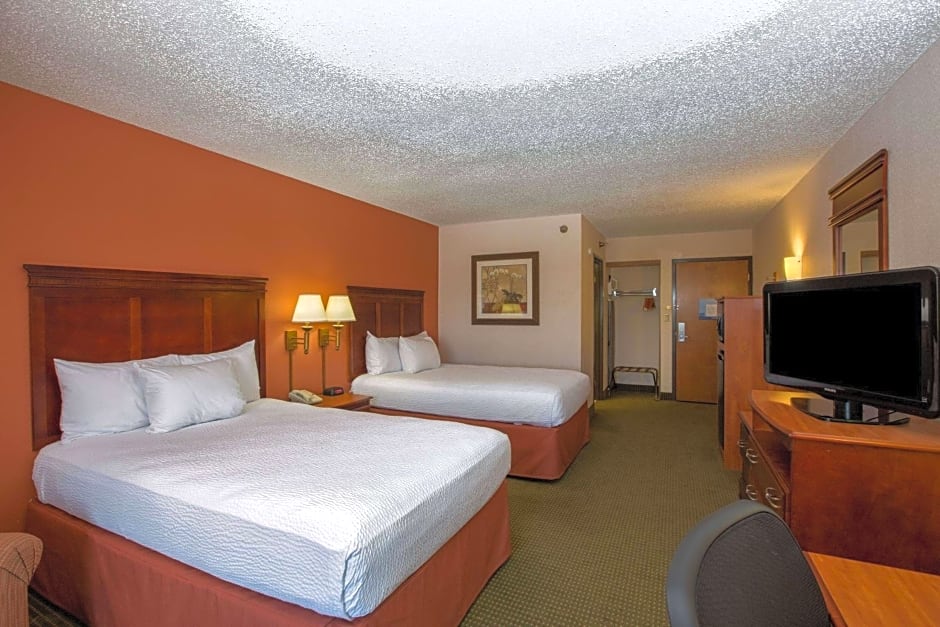 AmericInn by Wyndham Omaha