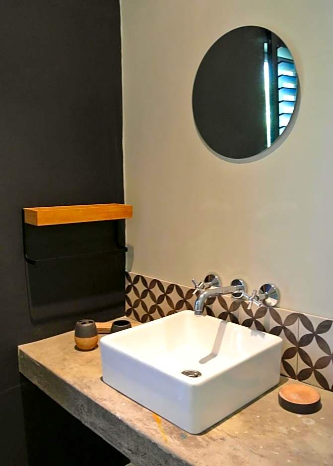 CLEMENT ONE, a villa for family & friends