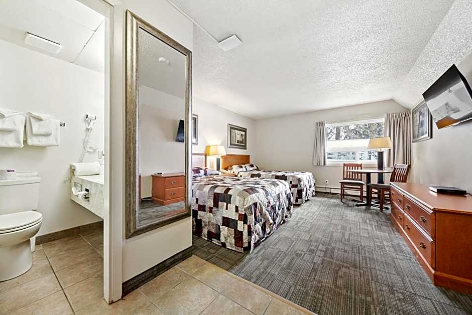 Guest House Inn & Suites