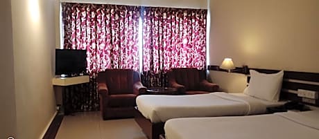 Economy Twin Room with Air Conditioning