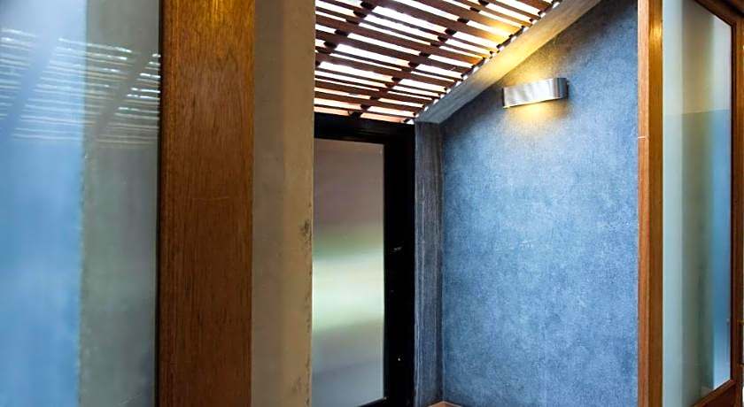 Villa Thalanena By The Beach