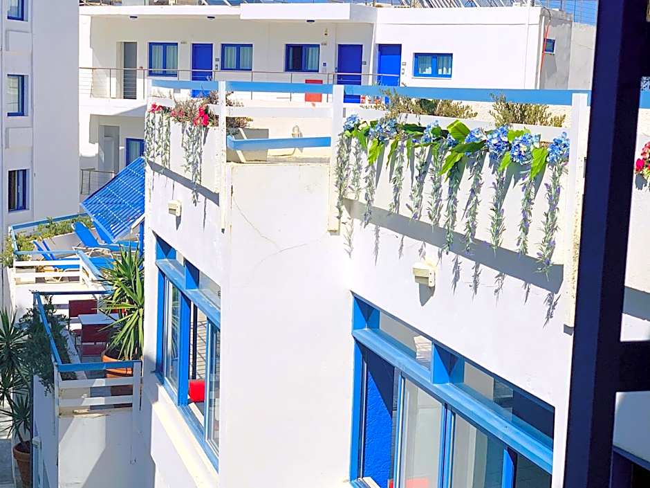 Kassavetis Center - Hotel Studios & Apartments