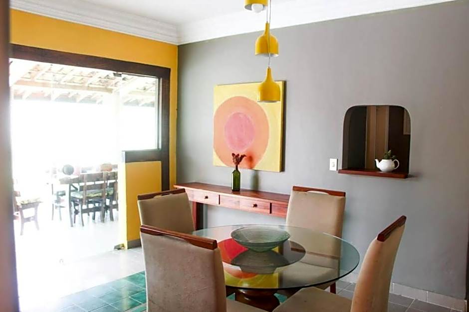 Villa Tavares - casa com piscina na praia da Lagoinha