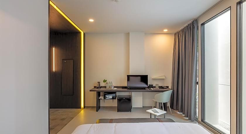 Reno Hotel Bangkok