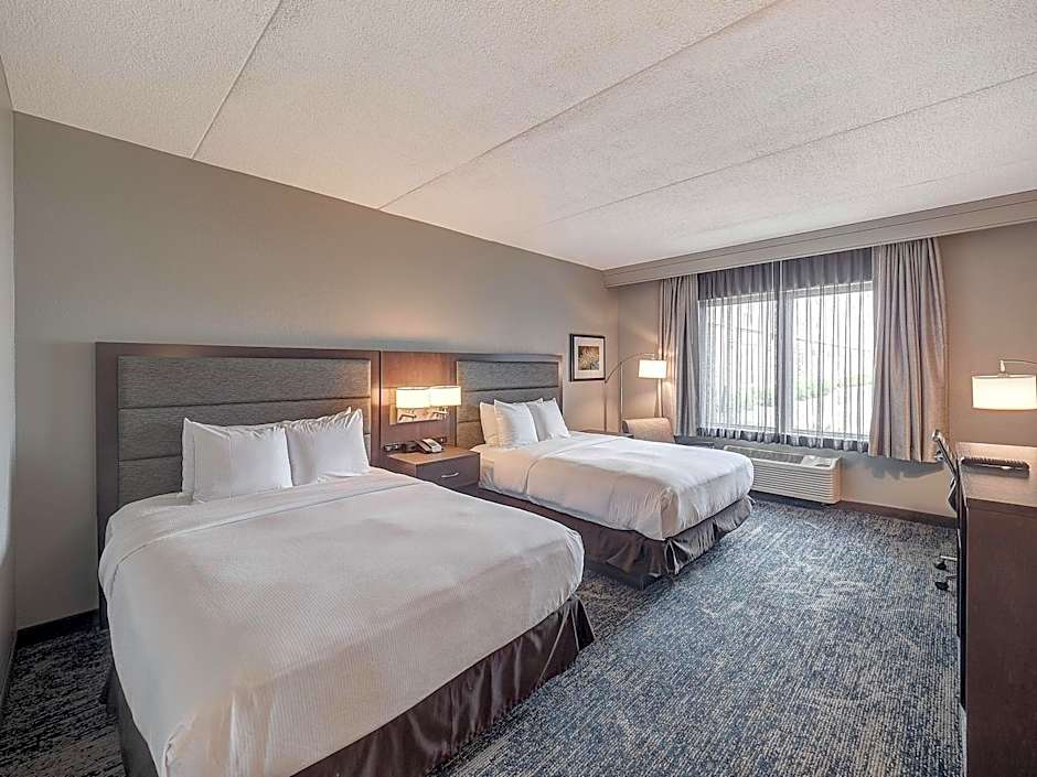 DoubleTree By Hilton Hotel Bloomington