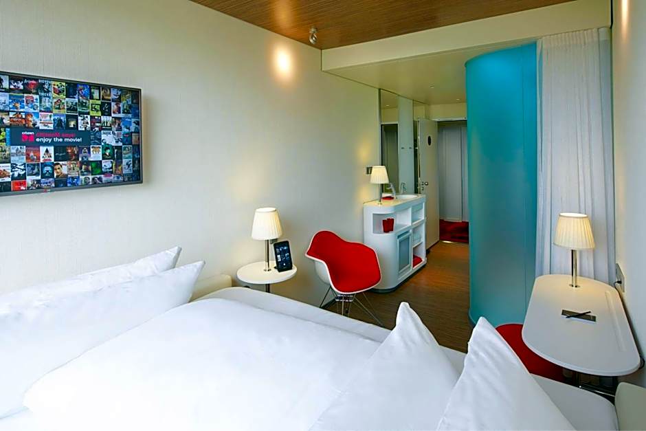 citizenM Paris Charles de Gaulle Airport