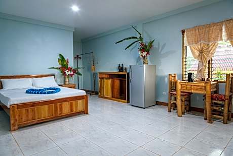 Deluxe Double Room with Balcony and Sea View