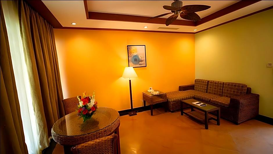 Photo 1 of 10 of Luxury Villa