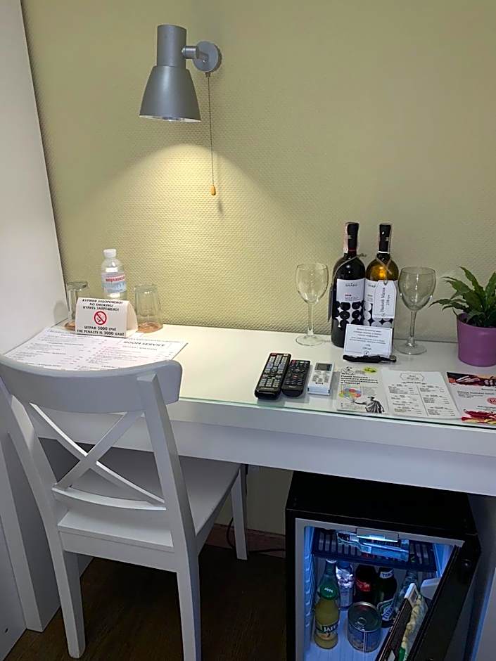 Frapolli Hotel on Deribasivska street