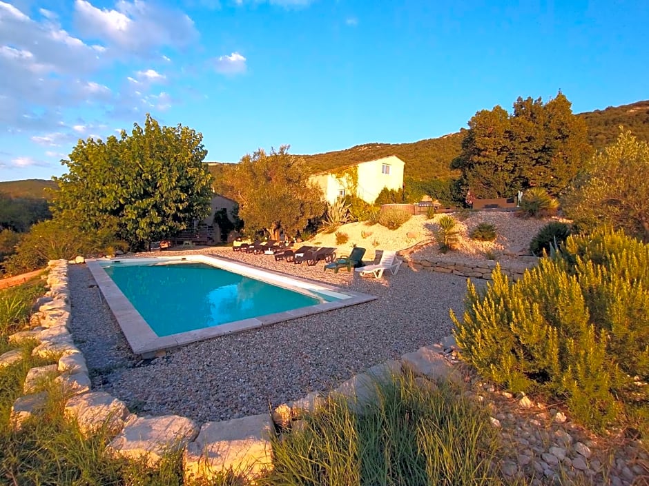Les agaves piscine panoramique vue exceptionnelle