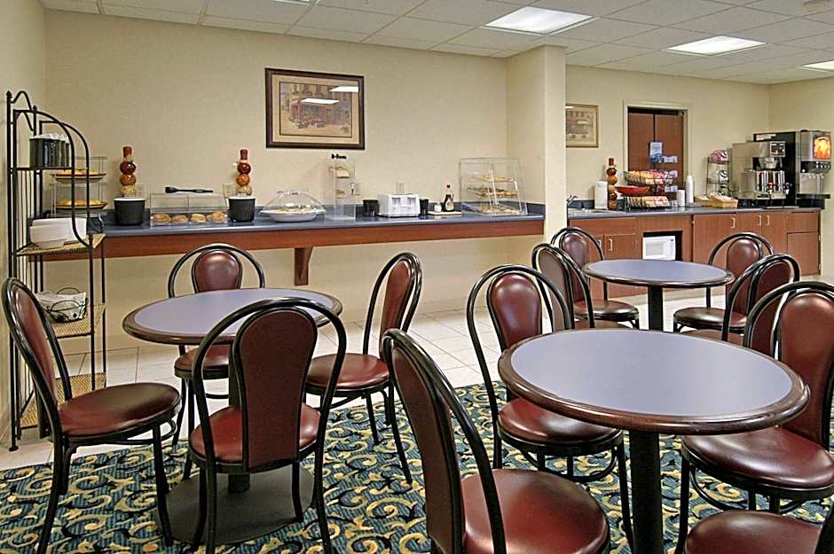 Ramada Limited Mount Sterling