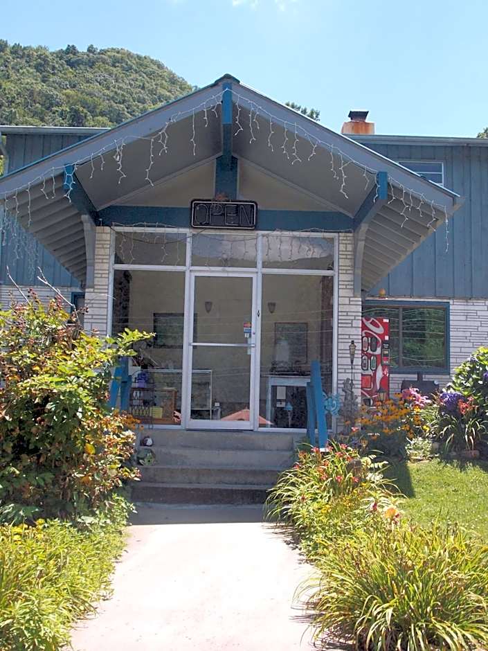 Clarketon Motel - Maggie Valley