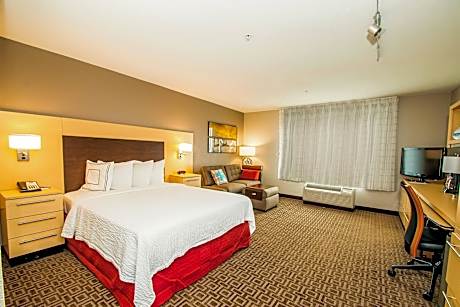 Studio, 1 King Bed with Sofa bed (1 King Bed and 1 Double Sofa Bed)