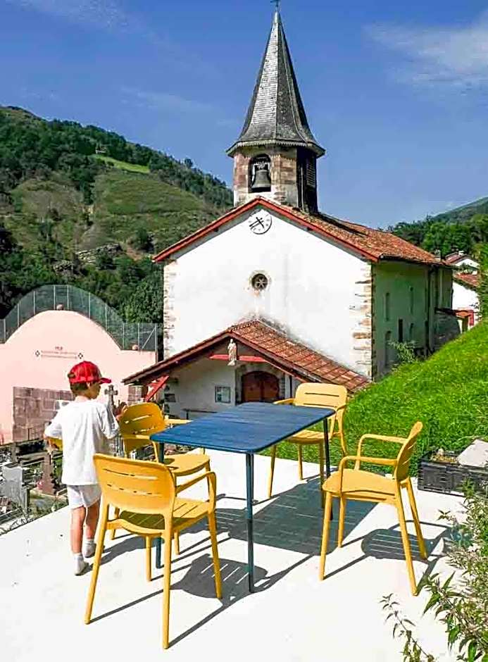 Logis Hotel Erreguina
