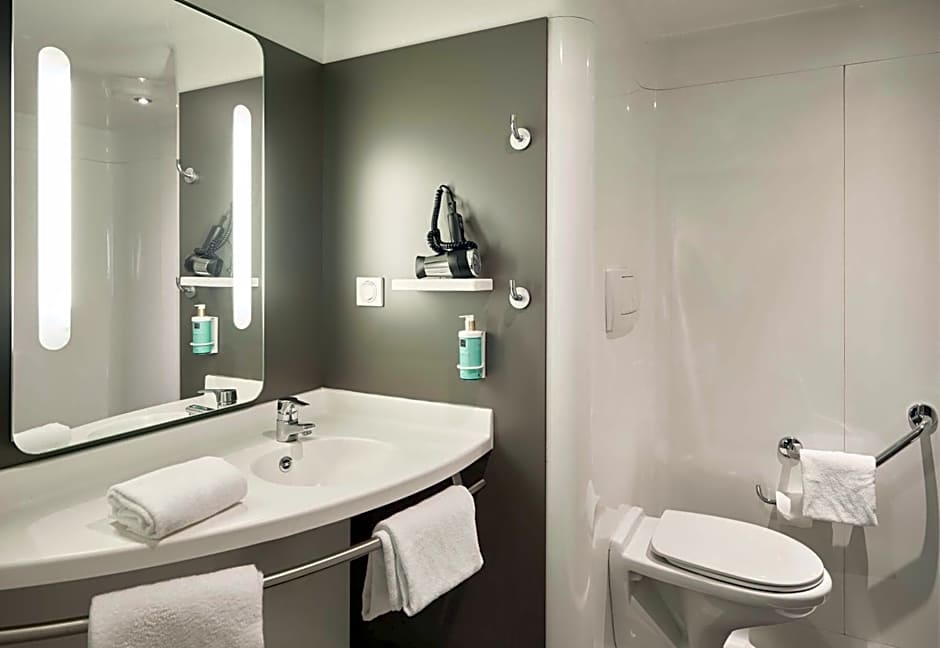 B&B HOTEL Velizy Est