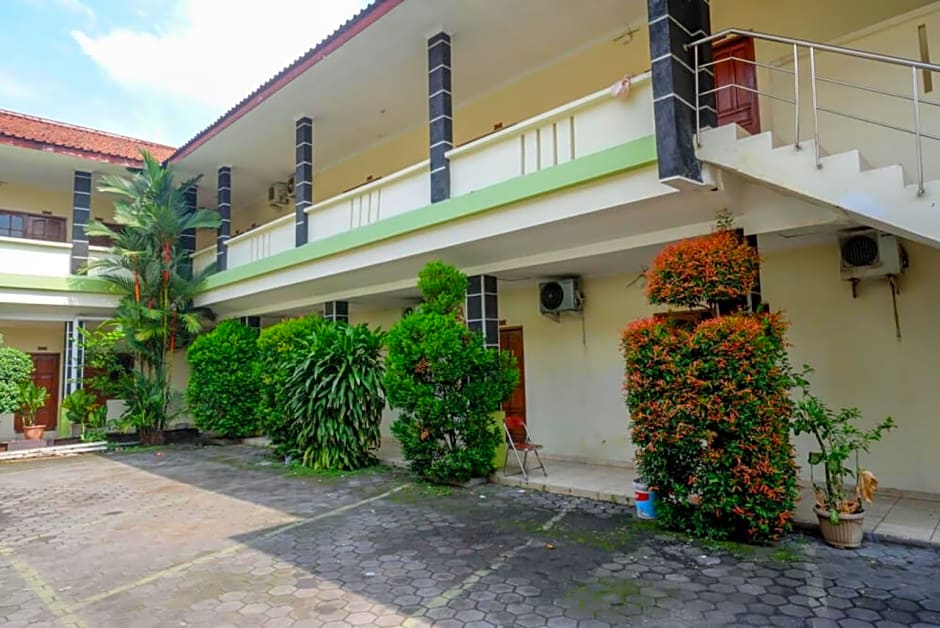 RedDoorz @ Hotel Sartika Yogyakarta