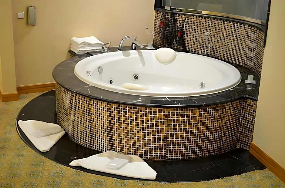 Eastyard Khobar Hotel