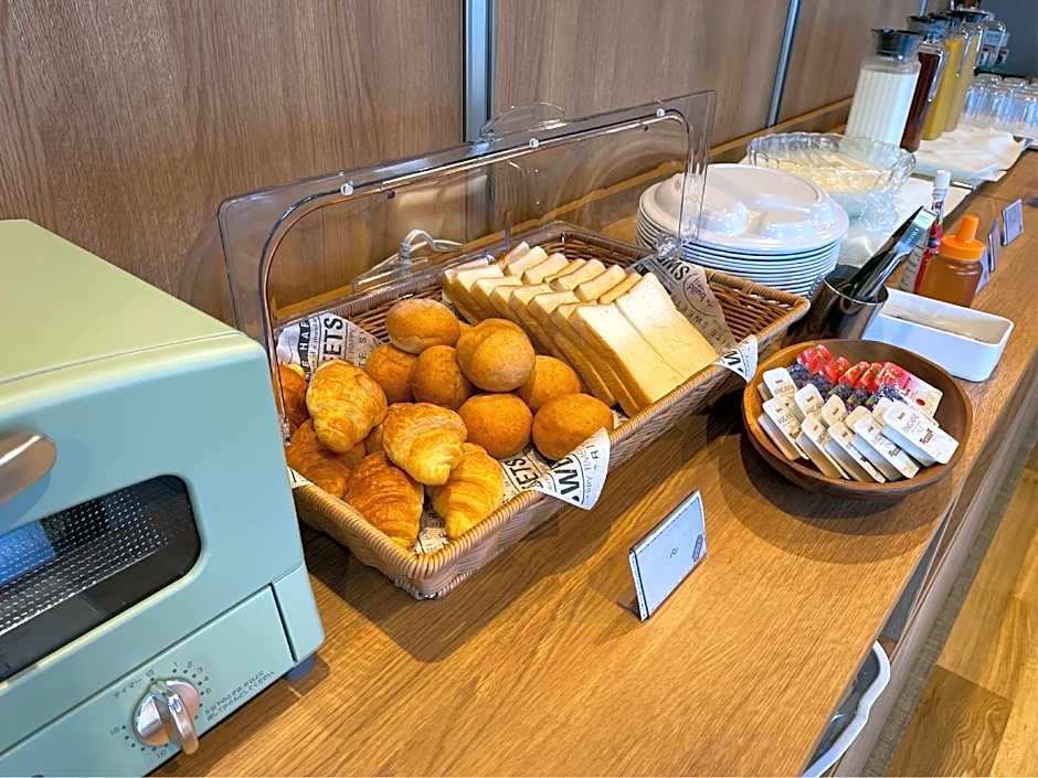 Tokai City Hotel