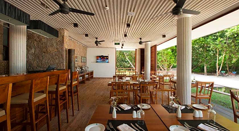 Le Relax Luxury Lodge