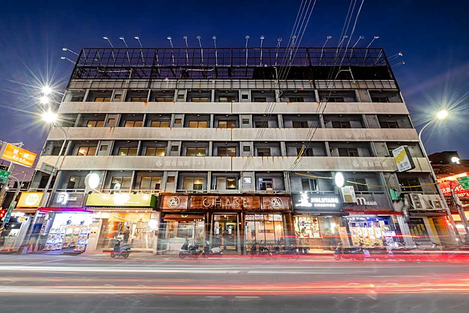 CHASE Hotel