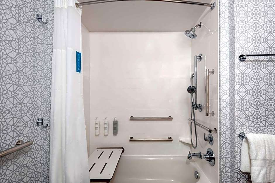 Hampton Inn By Hilton & Suites Charlottesville-At The University