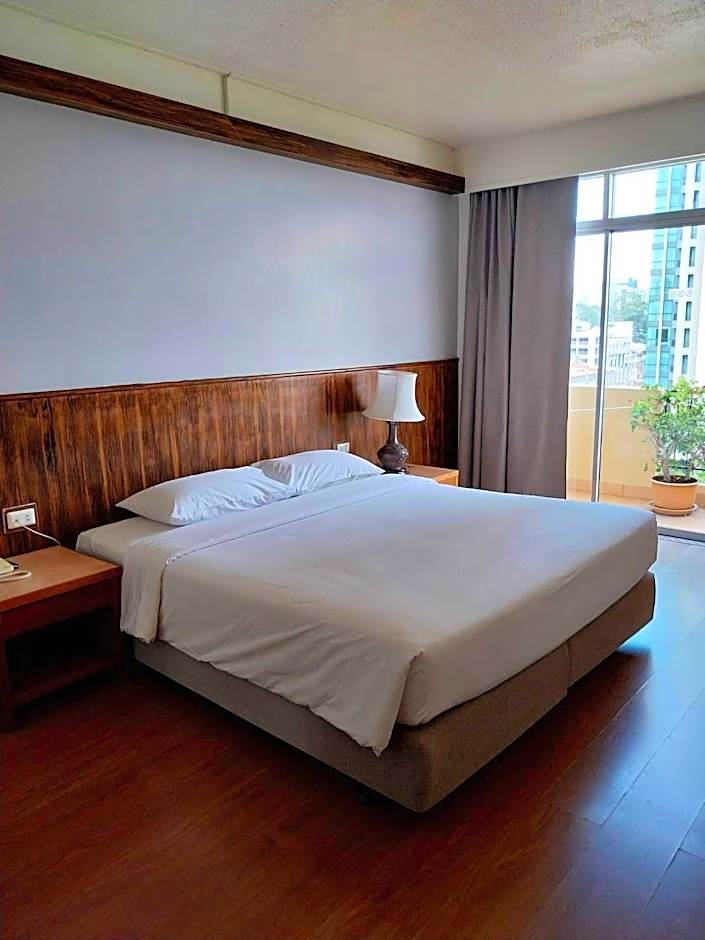 Golden Beach Hotel Pattaya