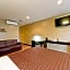 Super Lake Hotel