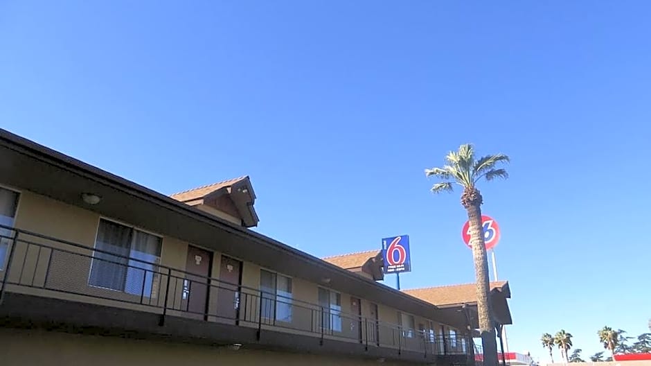 HOTEL SALINA