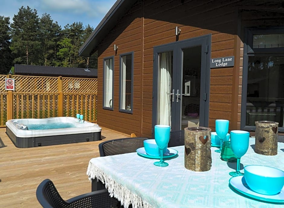 Hollicarrs - Long Lane Lodge