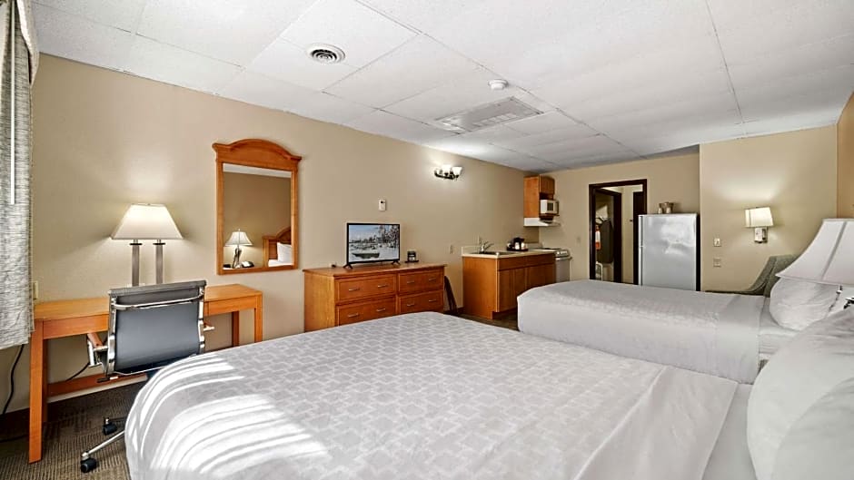 Clarion Hotel & Suites Fairbanks near Ft. Wainwright