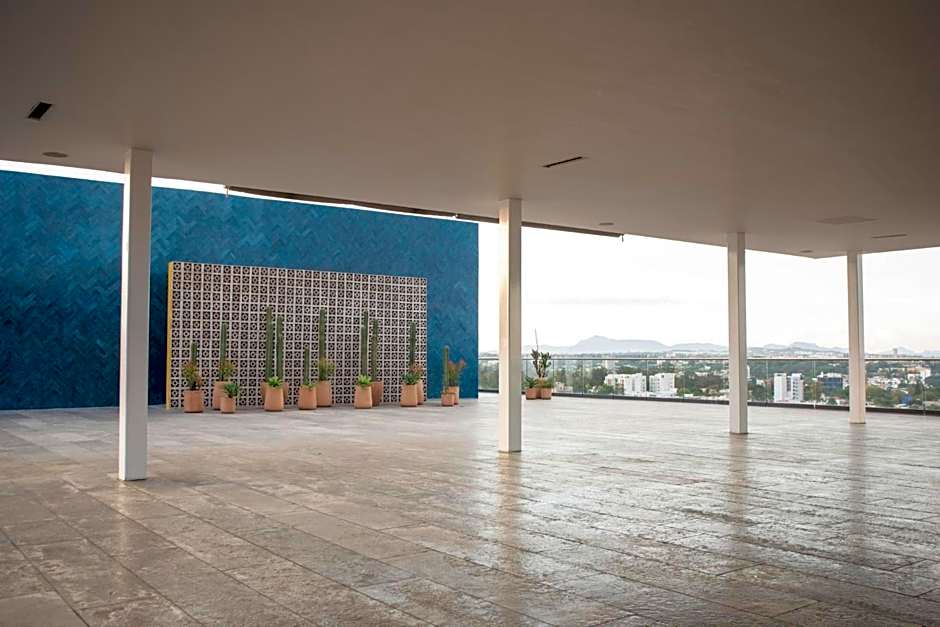 Voco Guadalajara Neruda By IHG