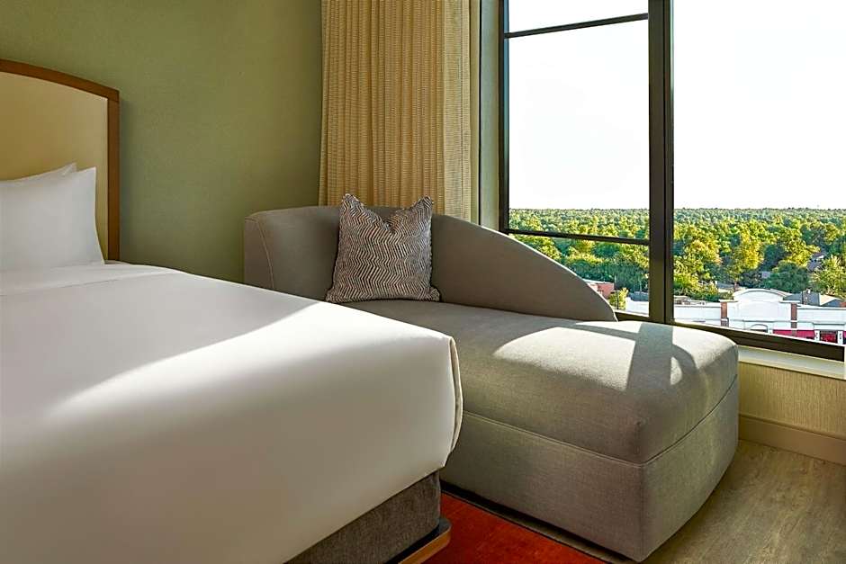 Lively Hotel On Oak Oklahoma City, Tapestry By Hilton