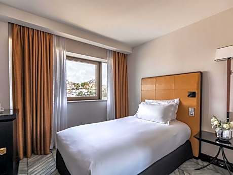 Classic Room with Single Bed