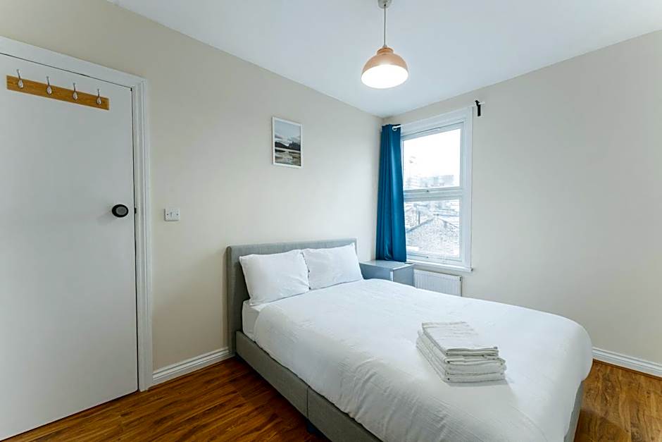 Mile End Rooms 57A