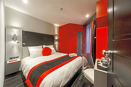 Standard Single Room with Double Bed Train Side