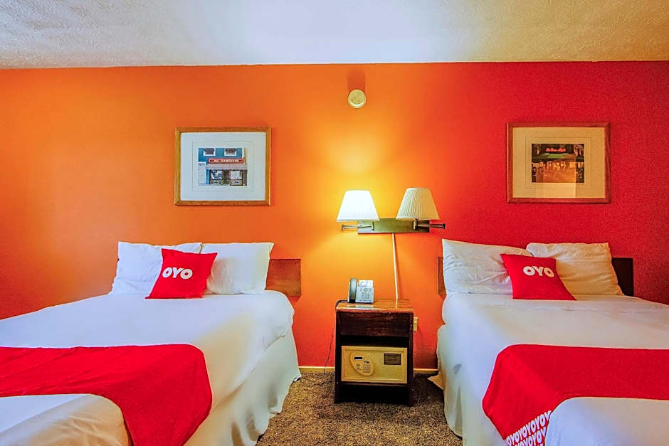 OYO Hotel Chapmanville Inn, WV - Hwy 119