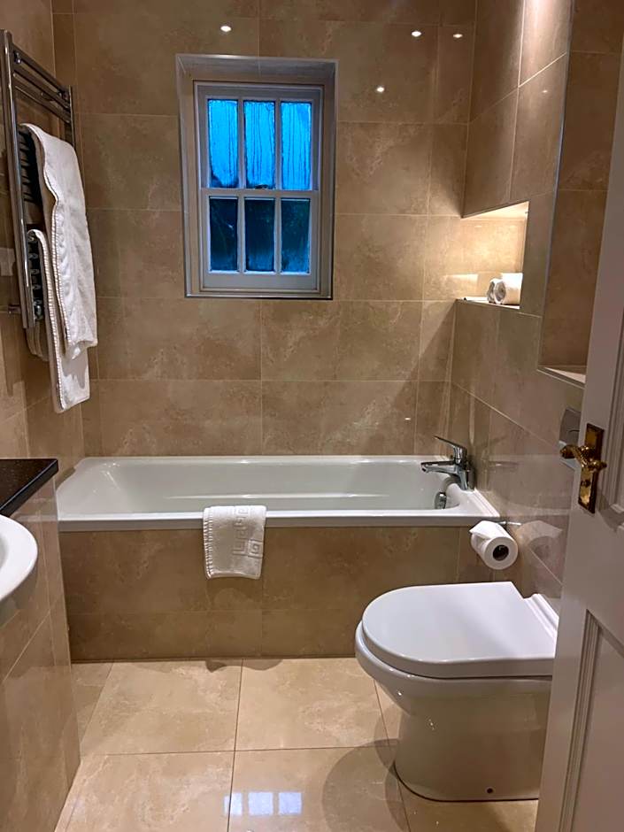 New House Country Hotel