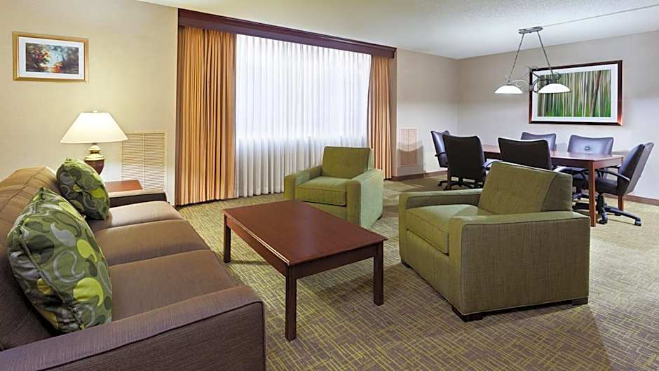 Holiday Inn Cincinnati Airport By IHG