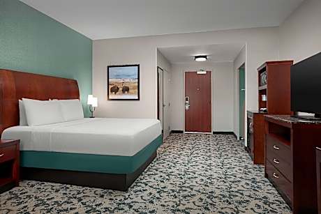 1 King Bed With Sofa Corner