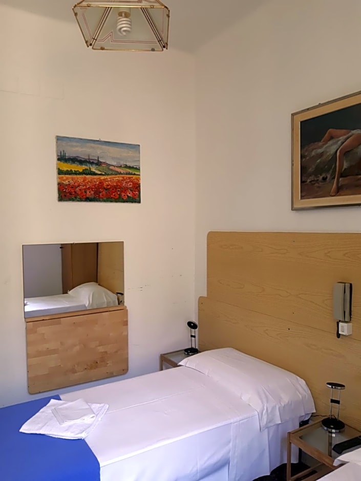 Hotel Guesthouse MASSENA