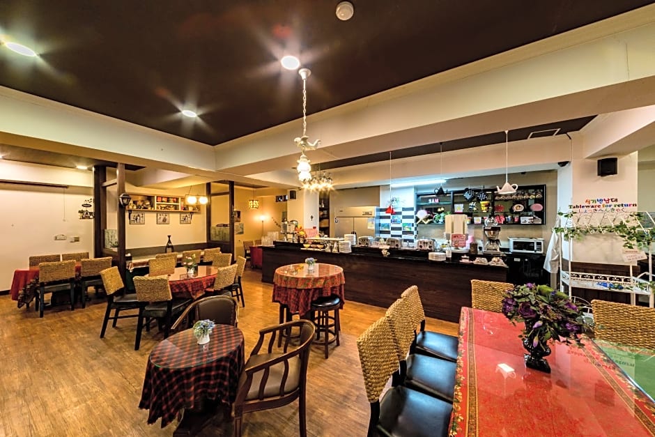 Funstay Inn Guesthouse