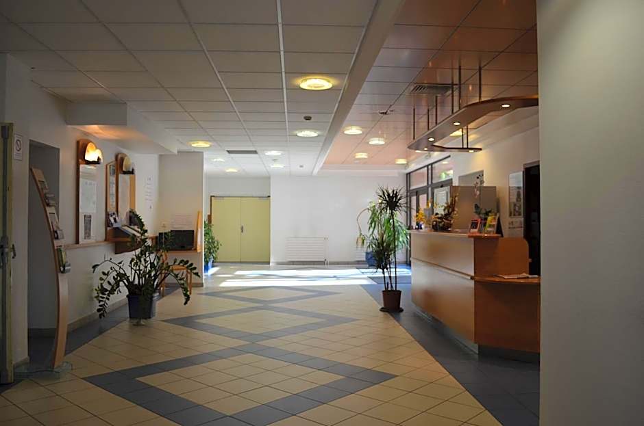 Kyriad Direct Montauban Centre