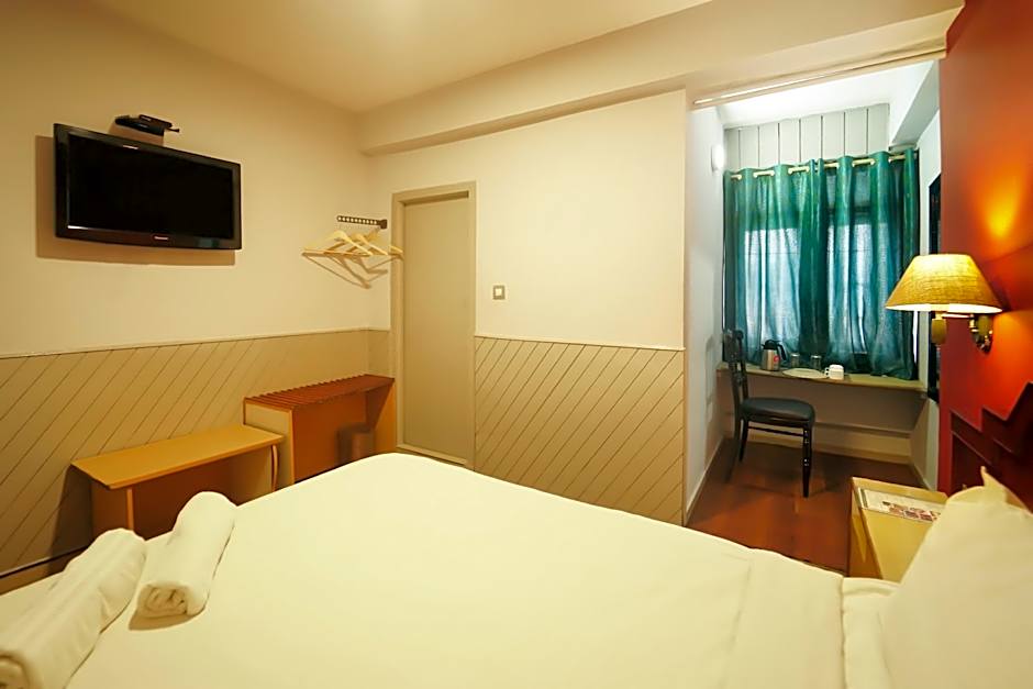 JC Woodville Manor Kodaikanal