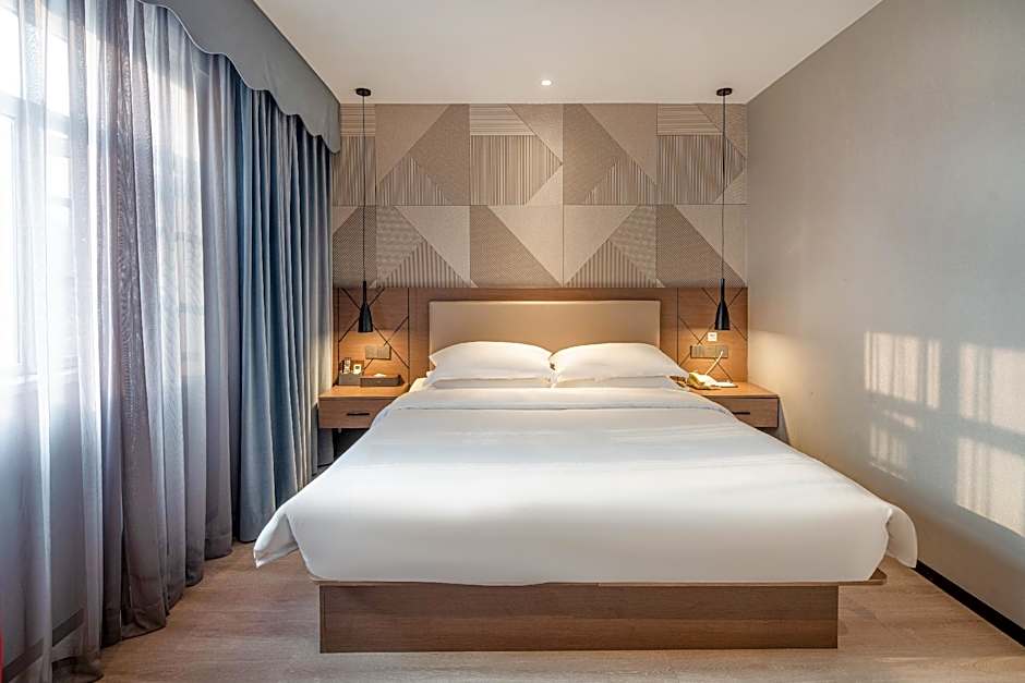 Borrman Hotel Mianyang Fucheng District High-speed Railway Station