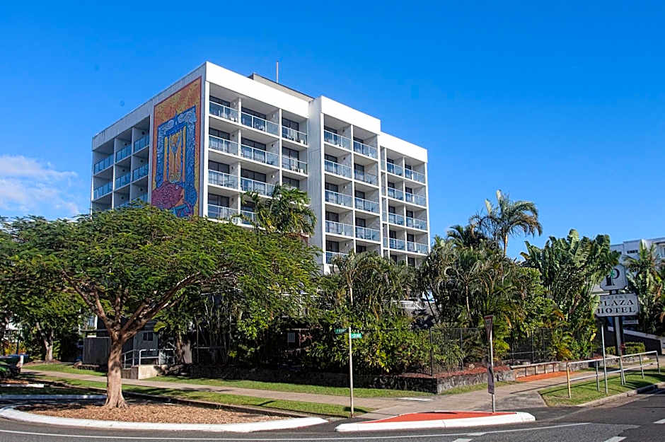 Cairns Plaza Hotel