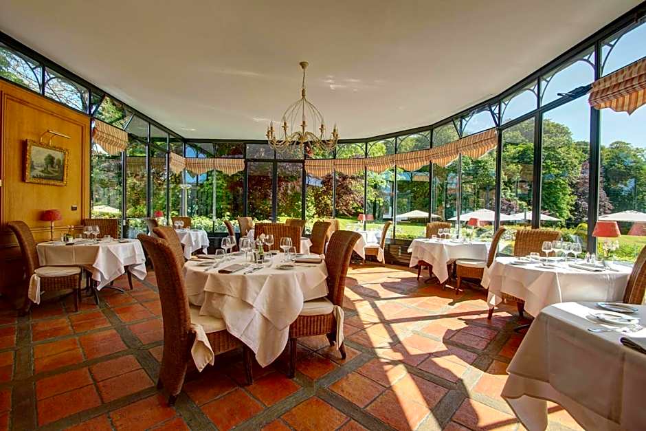 Najeti Hôtel Château Cléry